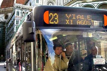«Ρεζερβέ» θέσεις στα ιταλικά μέσα μεταφοράς προτείνει η Λέγκα του Βορρά