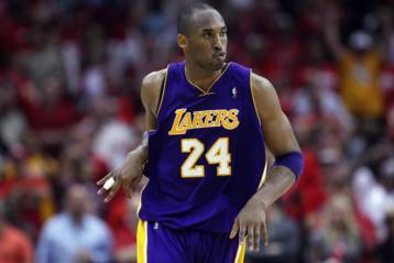 Έργο «Κόμπι» το 2-1 του Λος Αντζελες επί των Ρόκετς