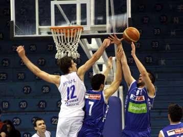 Επιστρέφει στην Α1 ο Ηλυσιακός, κοντά στην άνοδο το Περιστέρι