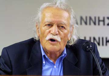 Συνεργασία όλων των δυνάμεων της Αριστεράς ζητά ο Μανώλης Γλέζος