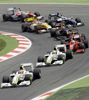 «Πιάσε με αν μπορείς» νέα νίκη για Μπάτον και Brawn