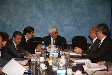 Η προετοιμασία των ευρωεκλογών συζητήθηκε στη Διακομματική Επιτροπή