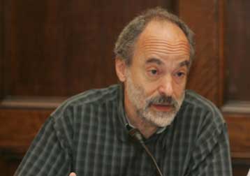 Η μείωση των δημόσιων επενδύσεων επιτείνει την κρίση στην οικοδομή, λέει ο κλάδος