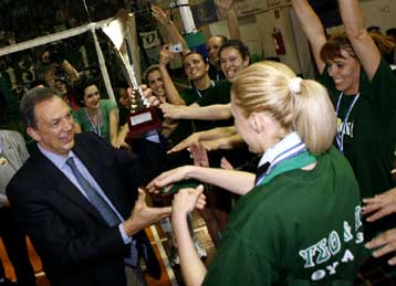 Ο Ολυμπιακός καταγγέλει τις «πράσινες» μπλούζες στον 3ο τελικό της Α1 βόλεϊ γυναικών