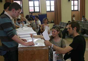 Στις κάλπες φοιτητές και σπουδαστές όλης της χώρας