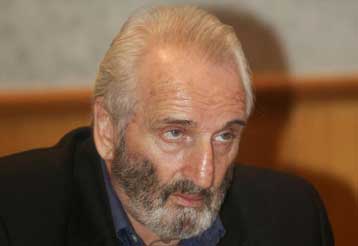 Παραιτήθηκε από τη θέση του καλλιτεχνικού διευθυντή του ΚΘΒΕ ο Νικήτας Τσακίρογλου