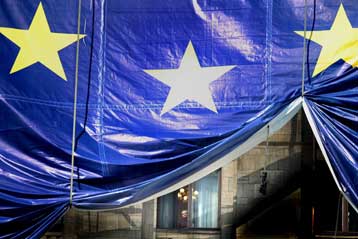 Επιφυλακτικοί για την διεύρυνση της ΕΕ εμφανίζονται οι Έλληνες