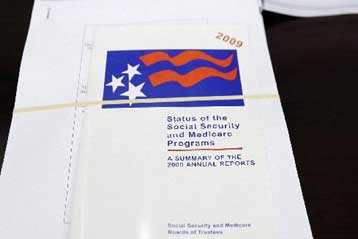 Ένα βήμα πριν τη χρεοκοπία τα προγράμματα ασφάλισης και περίθαλψης στις ΗΠΑ