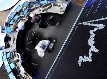 Η ελεύθερη πτώση των τραπεζών παρέσυρε το ΧΑ σε απώλειες 3,07%