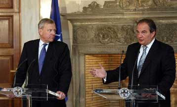 Με τον πρωθυπουργό συναντήθηκε ο απερχόμενος γγ του ΝΑΤΟ