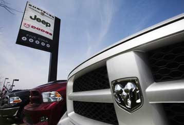 Περιορίζουν το δίκτυο αντιπροσωπειών τους Chrysler και General Motors