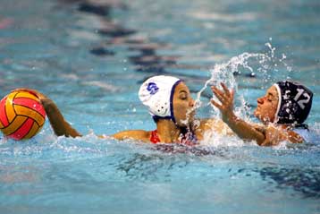 Ισοφάρισε τη Βουλιαγμένη ο Ολυμπιακός στους τελικούς της Α1 πόλο γυναικών