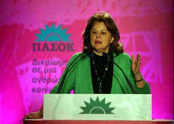 Αμεση διοχέτευση ρευστότητας στην πραγματική οικονομία ζητά το ΠΑΣΟΚ