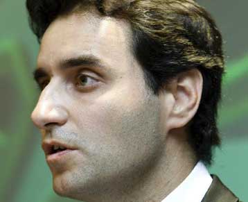 Και ο ΣΒΒΕ στρέφεται κατά ΝΔ και ΠΑΣΟΚ για την κατάσταση της Οικονομίας