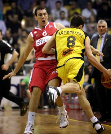 Ο Ολυμπιακός πέρασε στους «αιώνιους» τελικούς της Α1