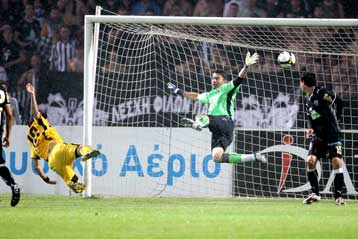 Ο Μπλάνκο έκρινε την μάχη των «Δικεφάλων», βλέπει σεντόνι η ΑΕΚ