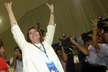 Τέσσερις γυναίκες εκλέχτηκαν για πρώτη φορά στη Βουλή του Κουβέιτ