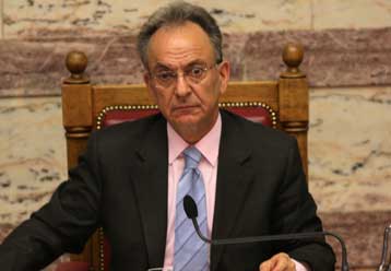 Καμία αναπροσαρμογή μισθού για τους εν ενεργεία βουλευτές, λέει ο Δ.Σιούφας