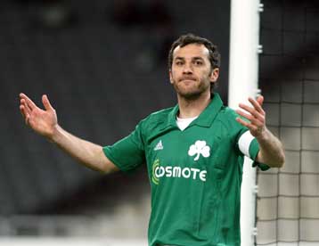 Ο Τεν Κάτε απέκλεισε τον Γκούμα και συμπεριέλαβε τον 18χρονο Βλάχο