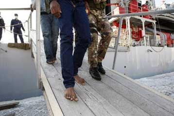 Να τερματίσει την «απώθηση» μεταναστών στη Λιβύη καλεί την Ιταλία ο ΟΗΕ