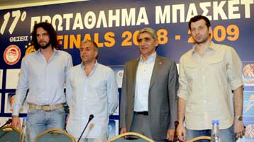 Γιαννάκης και Ομπράντοβιτς συμφώνησαν για «μάχη με νικητή το μπάσκετ»