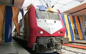 Υποχρεωτικές μαζικές απολύσεις και εκποίηση του ΟΣΕ προβλέπει η Αντιπολίτευση