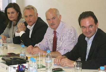 Συμμετοχή των πολιτών στις εκλογές για μια «νέα πορεία» ζητά ο Γ.Παπανδρέου