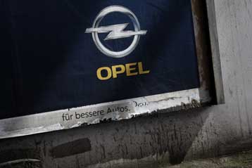 Κατατέθηκαν τρεις προτάσεις εξαγοράς της Opel