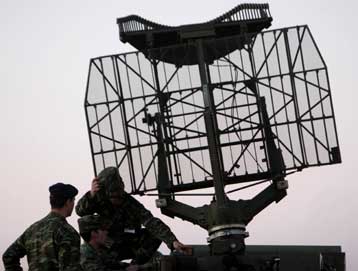 Αντιδράσεις συνεχίζει να προκαλεί το θέμα του ΝΑΤΟϊκού αεροπορικού κέντρου Λάρισας