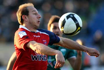 Υπογράφει ο Σμόγιε στον Πανιώνιο, ανανεώνει ο Σκούφαλης