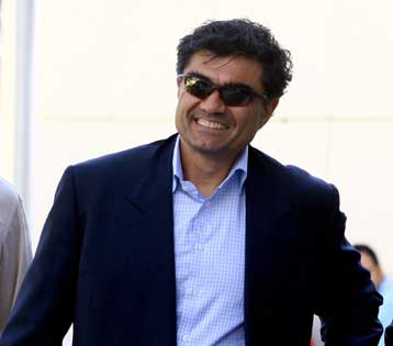 Αποχώρηση «Τζίγκερ» από τη διοίκηση, διατηρεί τις μετοχές