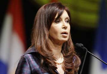 Τηλεοπτική εμφάνιση της προέδρου της Αργεντινής εν όψει πρόωρης κάλπης