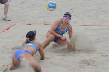 Από το ταμπλό των ηττημένων στοχεύουν στα ημιτελικά Αρβανίτη/Τσιαρτσιάνη