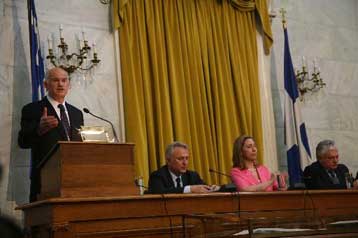 Το ελληνικό κράτος χρειάζεται ειρηνική επανάσταση, είπε ο Γ.Παπανδρέου