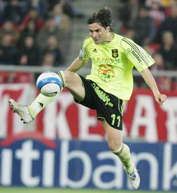 Ανανεώνει με τον Αρη ο Κουλουχέρης, ενδιαφέρον για τον Ισπανό Πέρεζ