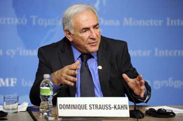 Πάγωμα φόρων και λιγότερο κράτος, η «συνταγή» του ΔΝΤ για την Ελλάδα