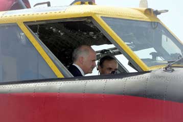 Στις «βαρβαρότητες» των πυρκαγιών και του χωροταξικού αναφέρθηκε ο Γ.Παπανδρέου