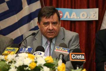 Επίθεση κατά πάντων εξαπέλυσε ο Γιώργος Καρατζαφέρης από την Ηγουμενίτσα