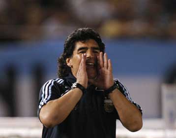 Εκπλήξεις και… κρίσεις από τον Μαραντόνα για την εθνική Αργεντινής και τη Μπόκα