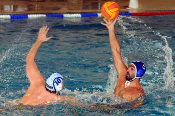 Στον τελικό της Α1 ανδρών πόλο προκρίθηκαν Ολυμπιακός και Πανιώνιος