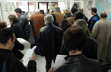 Εκπτώσεις και για την αγορά καταναλωτικών αγαθών εξετάζει το υπ. Οικονομικών