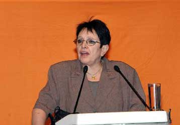 Οι ευρωεκλογές να γίνουν ανάχωμα στο συντηρητισμό, τόνισε η Αλ.Παπαρήγα