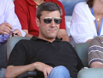 Τον Αντριάνο της Πόρτο έχει βάλει στο στόχαστρο η Λάρισα, που καθυστερεί με Κοσίριν