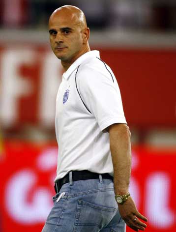 Έτοιμος για την πρόκληση του Ολυμπιακού δήλωσε ο Κετσπάγια που ξεναγήθηκε στου Ρέντη