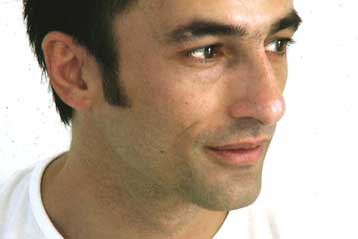 Τον Δημήτρη Παπαϊωάννου υποδέχεται το Εθνικό Θέατρο τη νέα σεζόν