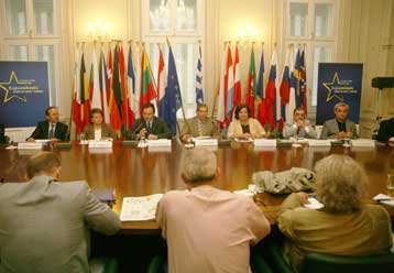 Ατυπο ντιμπέιτ των επικεφαλής των ευρωψηφοδελτίων