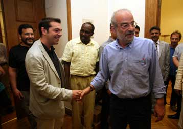 Κοινή εμφάνιση Τσίπρα-Αλαβάνου με εκπροσώπους της μουσουλμανικής κοινότητας