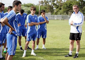 Αυλαία με Δανία και ένα θετικό αποτέλεσμα ψάχνουν στην Εθνική Νέων