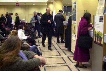 Πρώτοι οι Έλληνες στην αδυναμία πληρωμής του ενοικίου ή του δανείου για το σπίτι τους