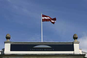 Παρέλαση ξανθών γυναικών για την τόνωση του ηθικού προγραμματίζεται στη Λετονία